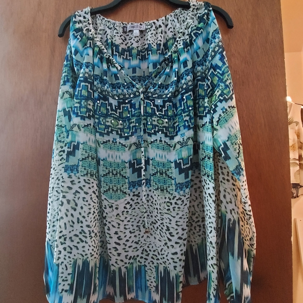Jennifer Lopez long sleeve tunic